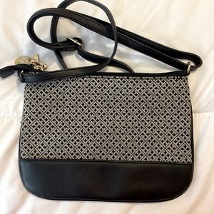 Tommy Hilfiger Crossbody Bag
